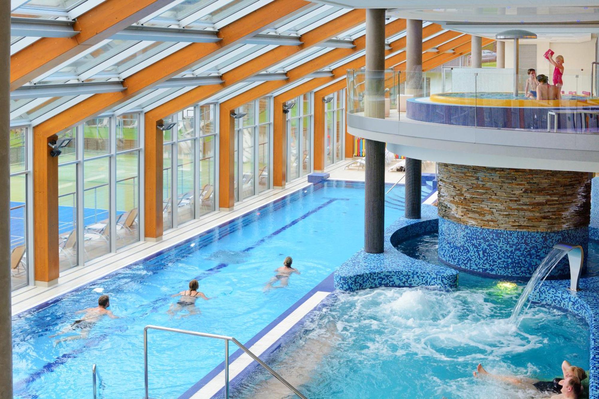 Wellness Hotel Horal, Velke Karlovice Velké Karlovice Exterior foto